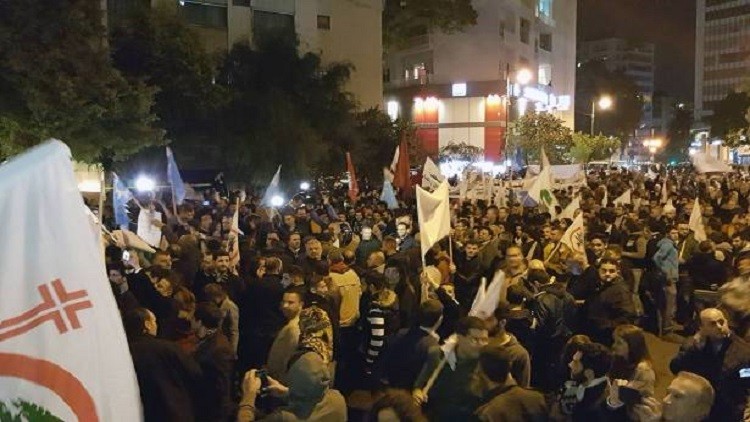 لبنانيون يحتجون على قرار الإفراج عن ميشال سماحة