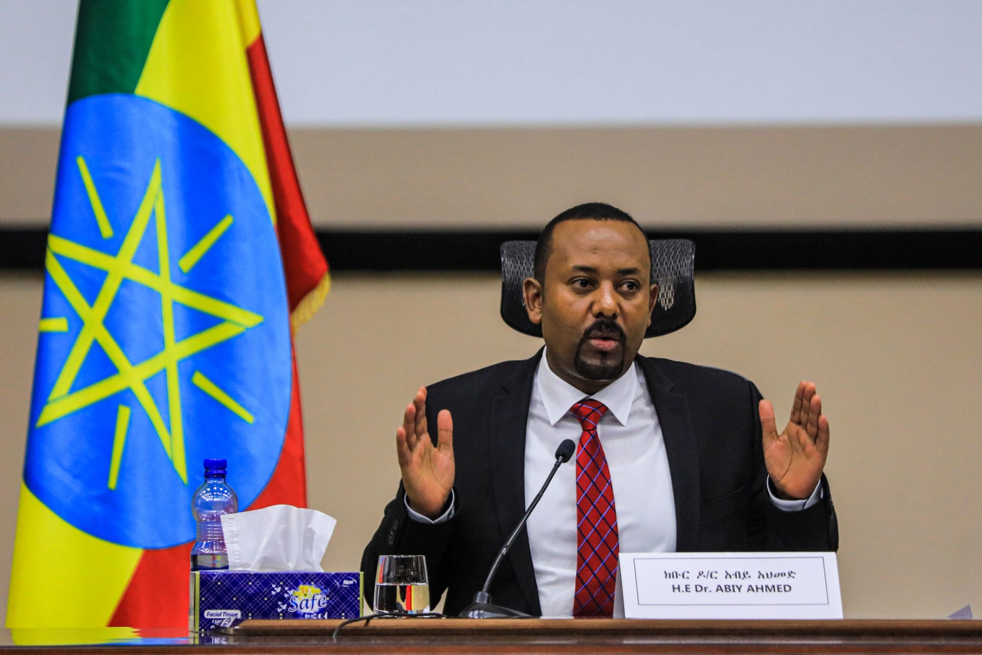 آبي أحمد يعلن تشغيل سد النهضة وتأثيره على مصر والسودان
