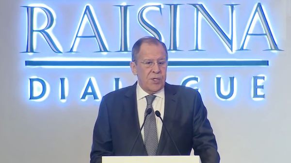 روسيا تشعر بالقلق إزاء الوضع في البحر المتوسط وتدعو للحوار