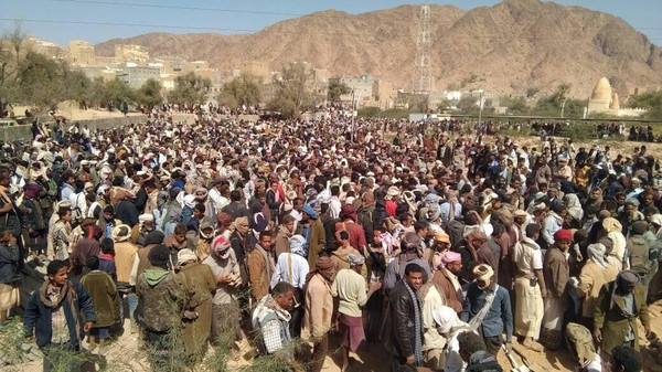 اليمن.. صور لتشييع الزوكا رفيق صالح باللحظات الأخيرة