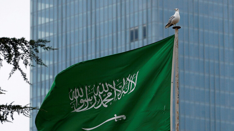 أمير سعودي يعلق على “زلة لسان” للمتحدثة باسم البيت الأبيض بخصوص إيران