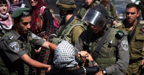 فلسطين:قوات الإحتلال تعتقل سيدة فى القدس بزعم حيازتها سكين
