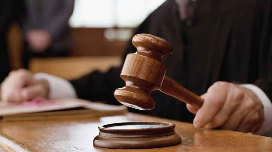 قضايا الفساد تلاحق مسؤولين عراقيين كبار بأمر القضاء