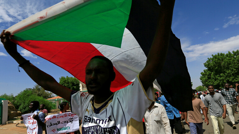 على خلفية مقتل نوري.. تجمع المهنيين السودانيين يعلن “التصعيد” ضد السلطة