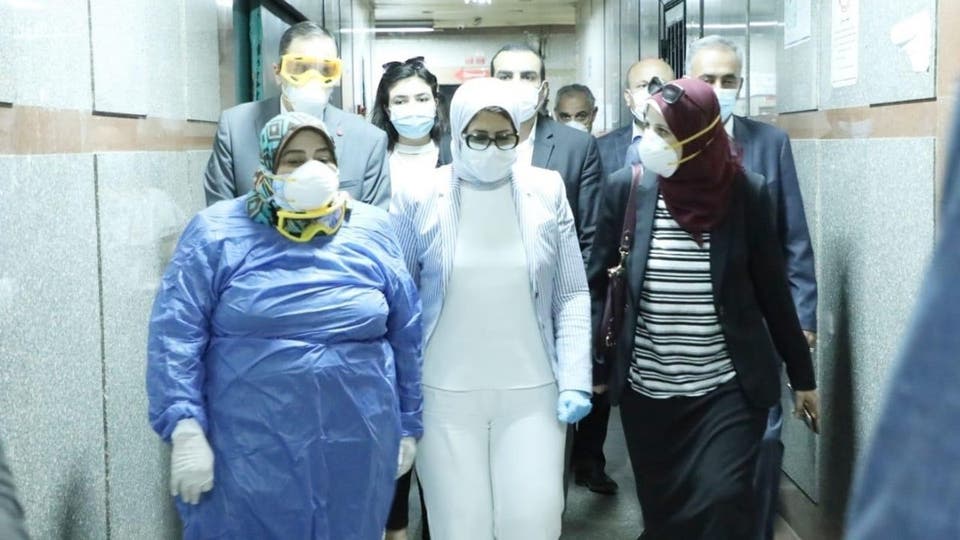 مصر تسجل 928 إصابة جديدة بفيروس كورونا و53 وفاة