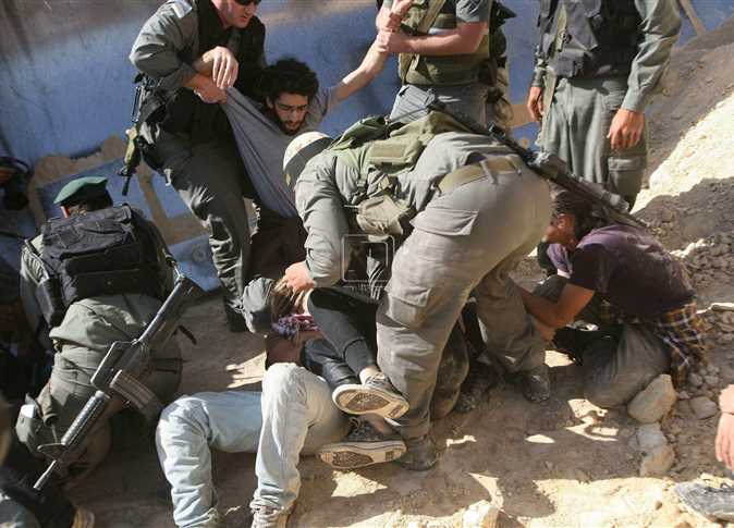 فلسطين: إصابة مواطنين إثر مواجهات اقتحام الاحتلال الإسرائيلي جنوب جنين