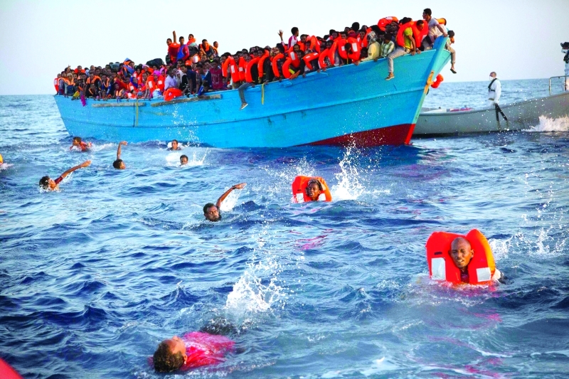 إنقاذ 85 مهاجرا من الغرق في البحر المتوسط