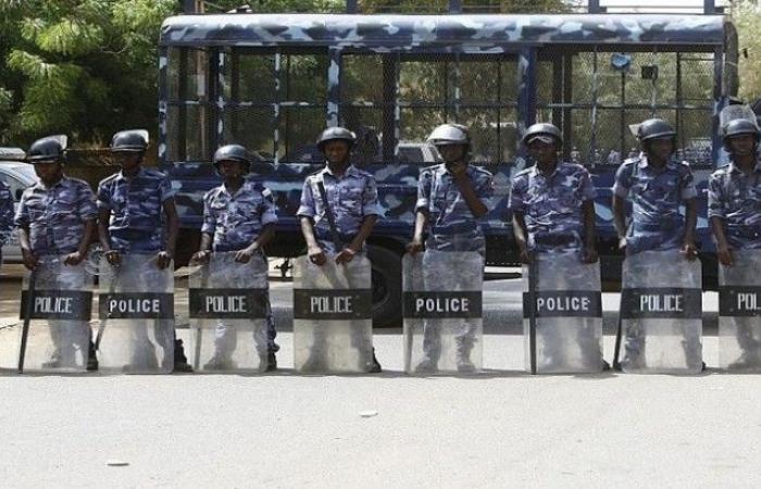 إضراب عام بين صفوف شرطة السودان لهذه الأسباب