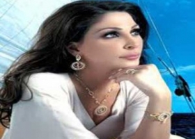إليسا: حبيبي لبناني ومن غير طائفتي
