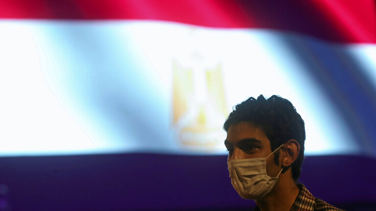 مصر.. مسؤول صحي ينفي “الادعاءات” حول وفاة حالات داخل عناية العزل بمستشفى الحسينية