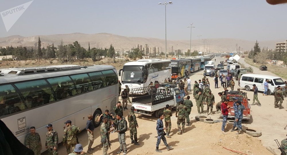 الدفعة الثانية من مسلحي جنوب الغوطة الشرقية تخرج إلى إدلب