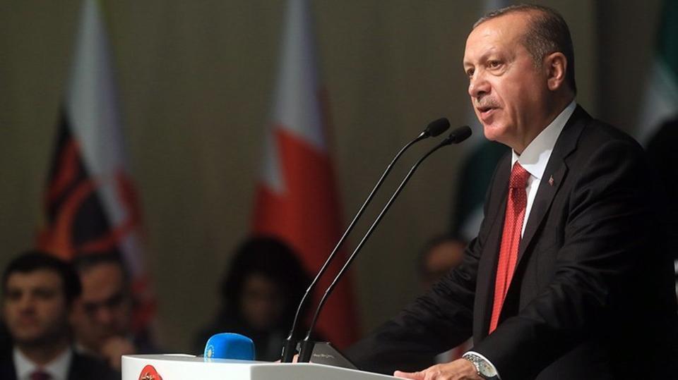 أردوغان يحذر من “مجزرة” في إدلب السورية