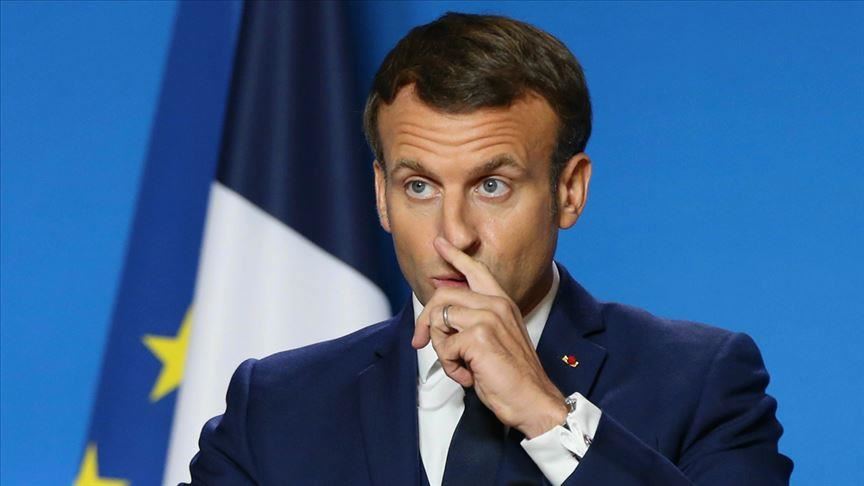 فرنسا تطالب مواطنيها بتوخي الحذر بسبب غضب العالم الإسلامي