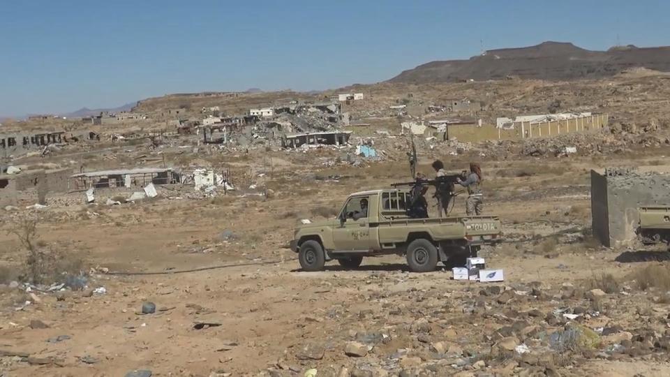 الجيش اليمني يحاصر “مران” مسقط رأس زعيم الحوثيين