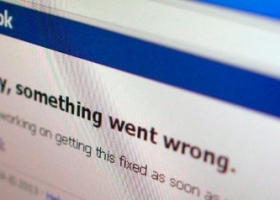 فتاة تعرَّضت للابتزاز الجنسي تقاضي فيسبوك..