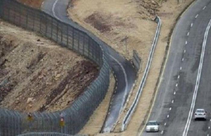 روسيا تعلن بدأ تشييد جدار عازل بين الكرم وأوكرانيا