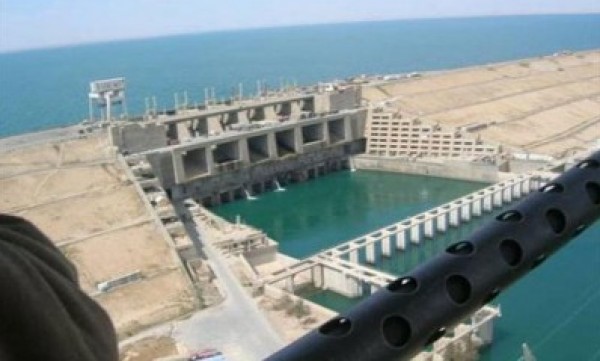 بلدة عراقية تعيش على منحدر اخطر سد في العالم