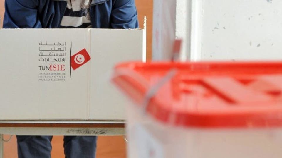 تونس.. تزكيات مزوّرة قد تطيح بمرشحين للرئاسة