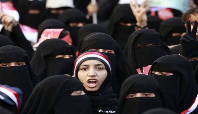 توزيع منشورات داعشية علي نساء صنعاء برعاية الحوثيين لتنفيذ تلك الوصايا
