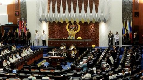 حالة من الفوضى تضرب البرلمان الماليزي
