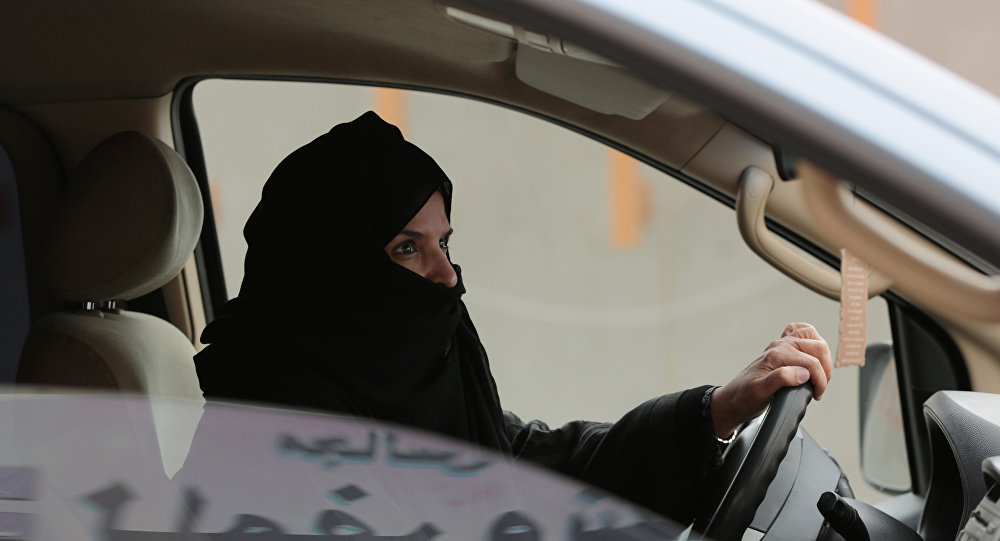 يوم تاريخي للمرأة السعودية في شوارع المملكة
