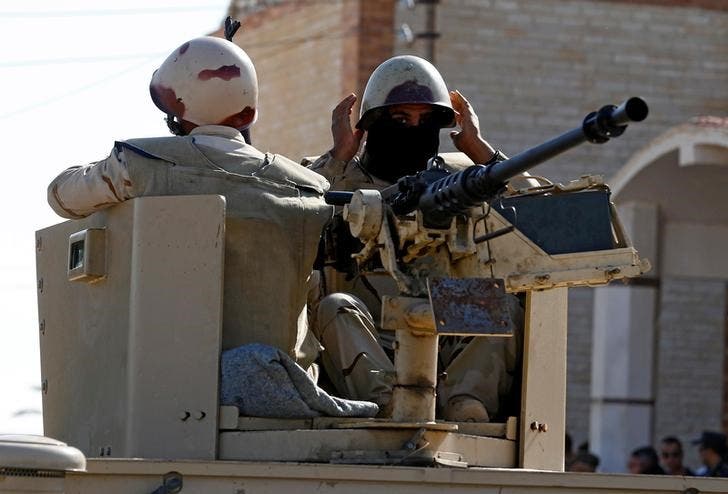مقتل ثلاث جنود وإصابة آخرين في هجوم علي كمين بشمال سيناء
