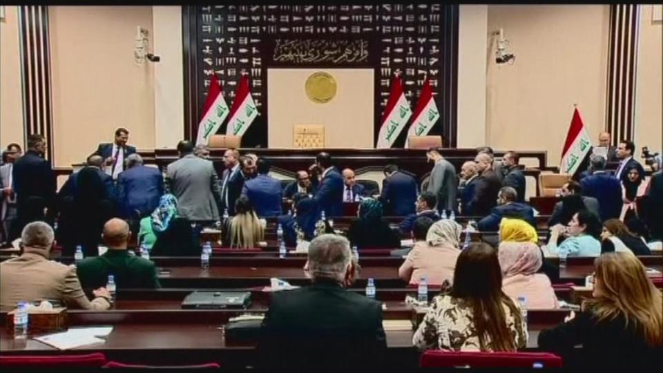 برلمان العراق يؤجل التصويت على الحكومة إلى 4 ديسمبر