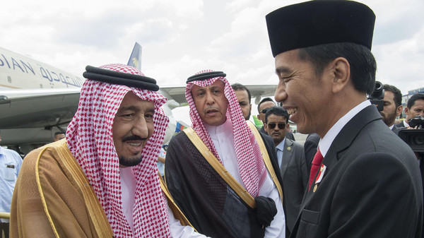 العاهل السعودي يبدأ زيارة رسمية إلى إندونيسيا