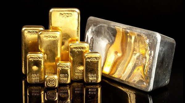 الذهب يحقق أكبر مكاسب فصلية في نحو 30 عاماً
