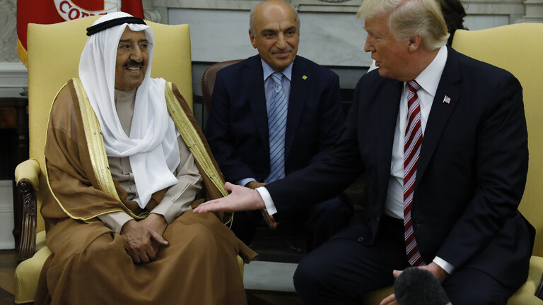 ترامب يتمنى الشفاء لأمير الكويت ويتطلع لاستقباله