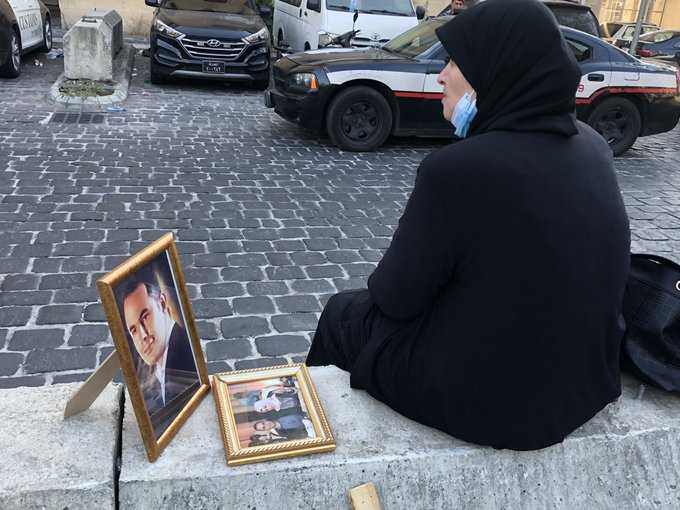 أهالي ضحايا تفجير ميناء بيروت يخرجون في مسيرة غاضبة للمطالبة بالعدالة