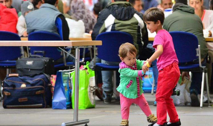 ألمانيا تكافح تعدد الزوجات وزواج القصّر بين اللاجئين