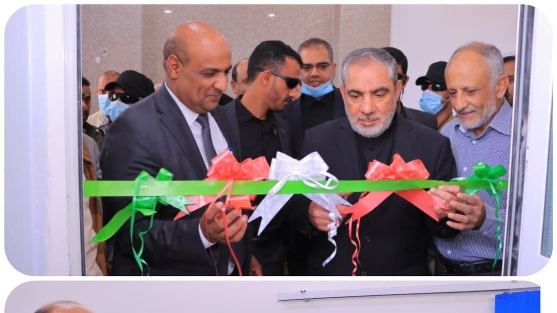 حاكم إيران في صنعاء يستفز اليمنيين بظهور جديد.. والإرياني يعلق