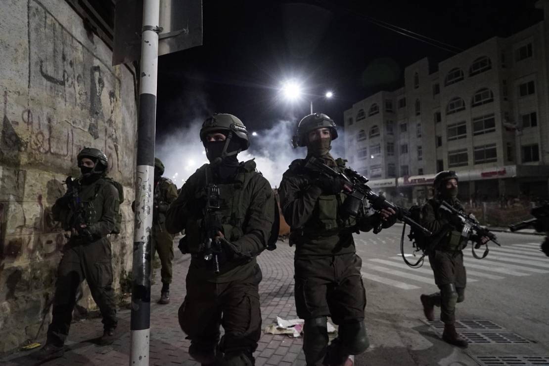 فلسطين: اعتقال 19 مواطن من أنحاء متفرقة في الضفة