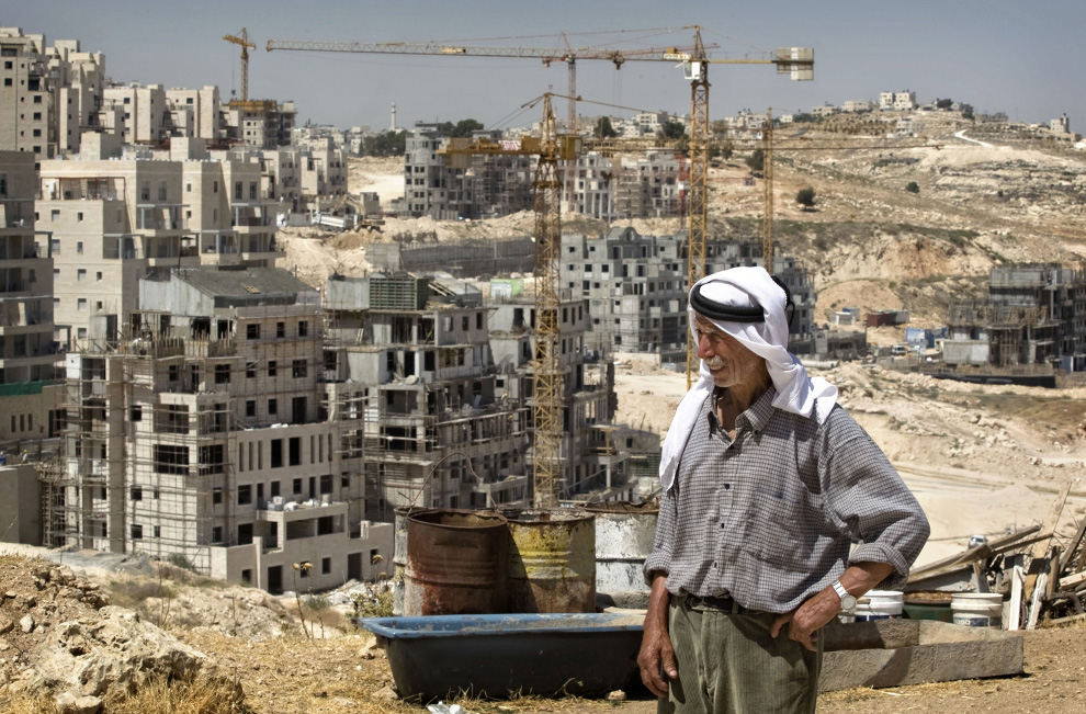 الاحتلال الإسرائيلي يمنع الفلسطنيين من بناء منازل شمال القدس