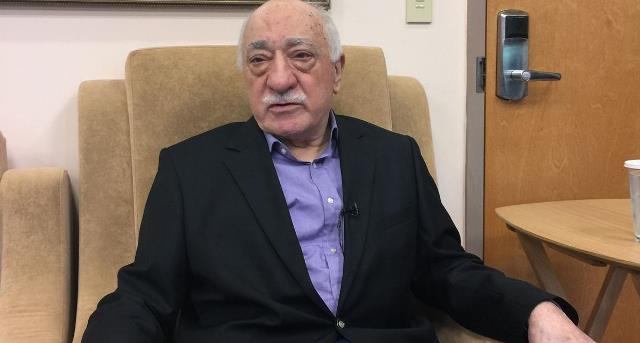 “جولن” يطالب أنصاره بالصبر والصمود أمام أردوغان