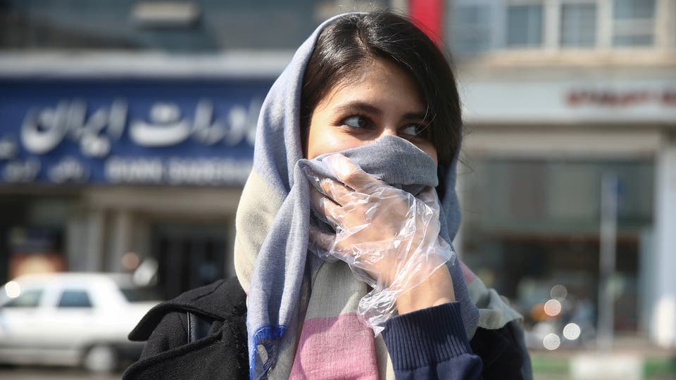 مسؤول إيراني بارز يكذب نظرية المؤامرة حول تفشي كورونا