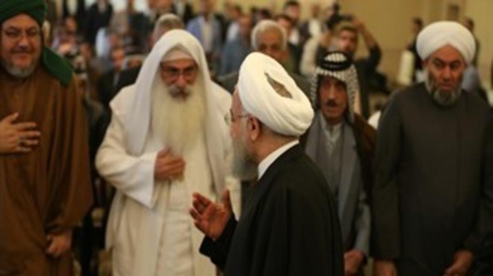 العراق.. روحاني يخرق العرف الدبلوماسي ويلتقي قادة عشائر