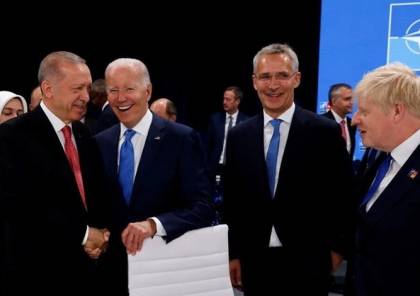 جونسون يمازح أردوغان بالتركية : “أنت جميل جدا”