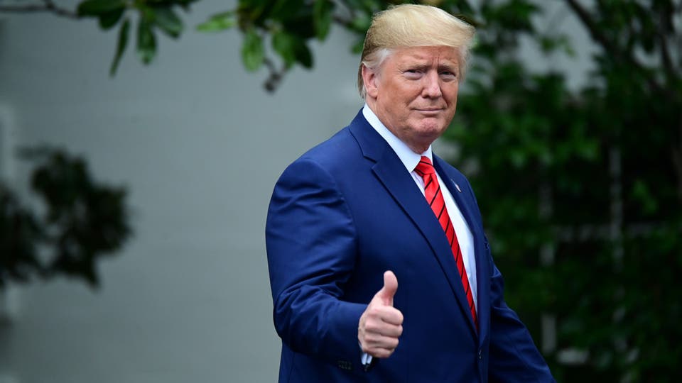 ترمب يوقّع على قرار يدعم معارضي بكين في هونغ كونغ