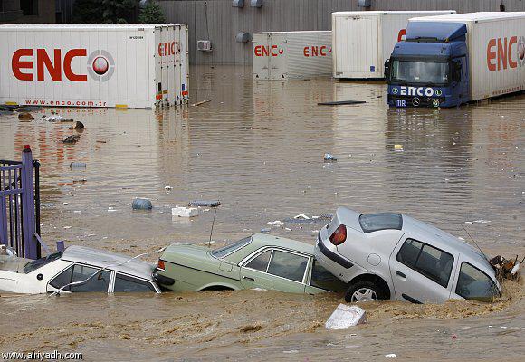 تركيا: سيول البحر الأسود أسفرت عن ضحايا ومفقودين