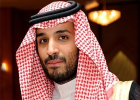 ترتيبات داخل السعودية لاستنساخ “التجربة القطرية” وتنصيب “بن سلمان” ملكًا