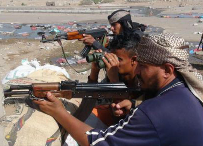 اليمن: مواجهات عنيفة بين المقاومة ومليشيات الحوثي وسط البلاد