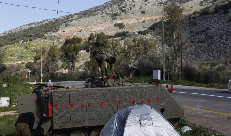 يديعوت: إسرائيل تستعد لحرب ثالثة مع لبنان