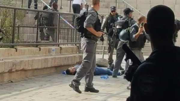فلسطين:عملية طعن جديدة فى القدس تسفرعن أصابة 3 جنود إسرائيلين
