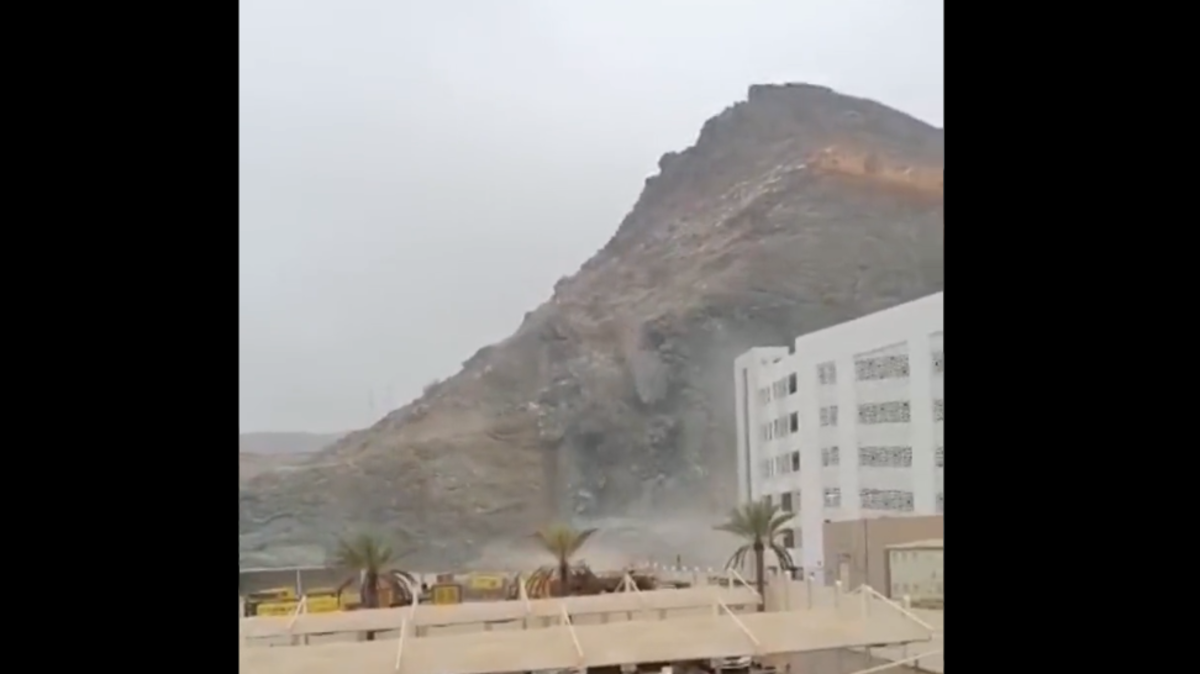 بعد تحوله لعاصفة مدارية.. إعصار شاهين يضعف ويتحرك غرب عُمان
