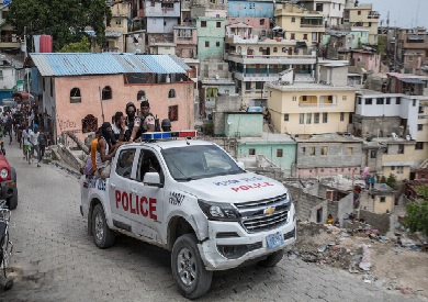 قافلة مركبات تابعة للسفارة الأمريكية في هايتي تتعرض للهجوم