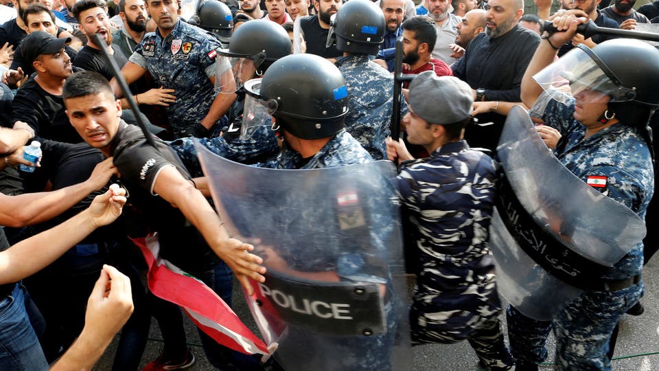 “سبت الساحات”.. الجيش اللبناني ينفذ أوامر بفتح الطرقات