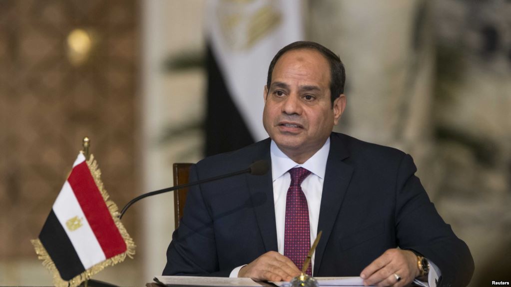 السيسي يتقدم بأوراق ترشحه للانتخابات الرئاسية