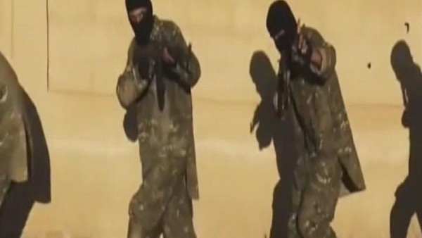 داعش يفرج عن 170 عاملاً سورياً خطفهم من معمل إسمنت